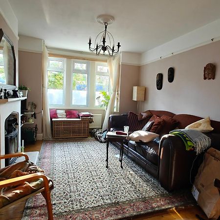 Headington Haven Homestay Оксфорд Экстерьер фото